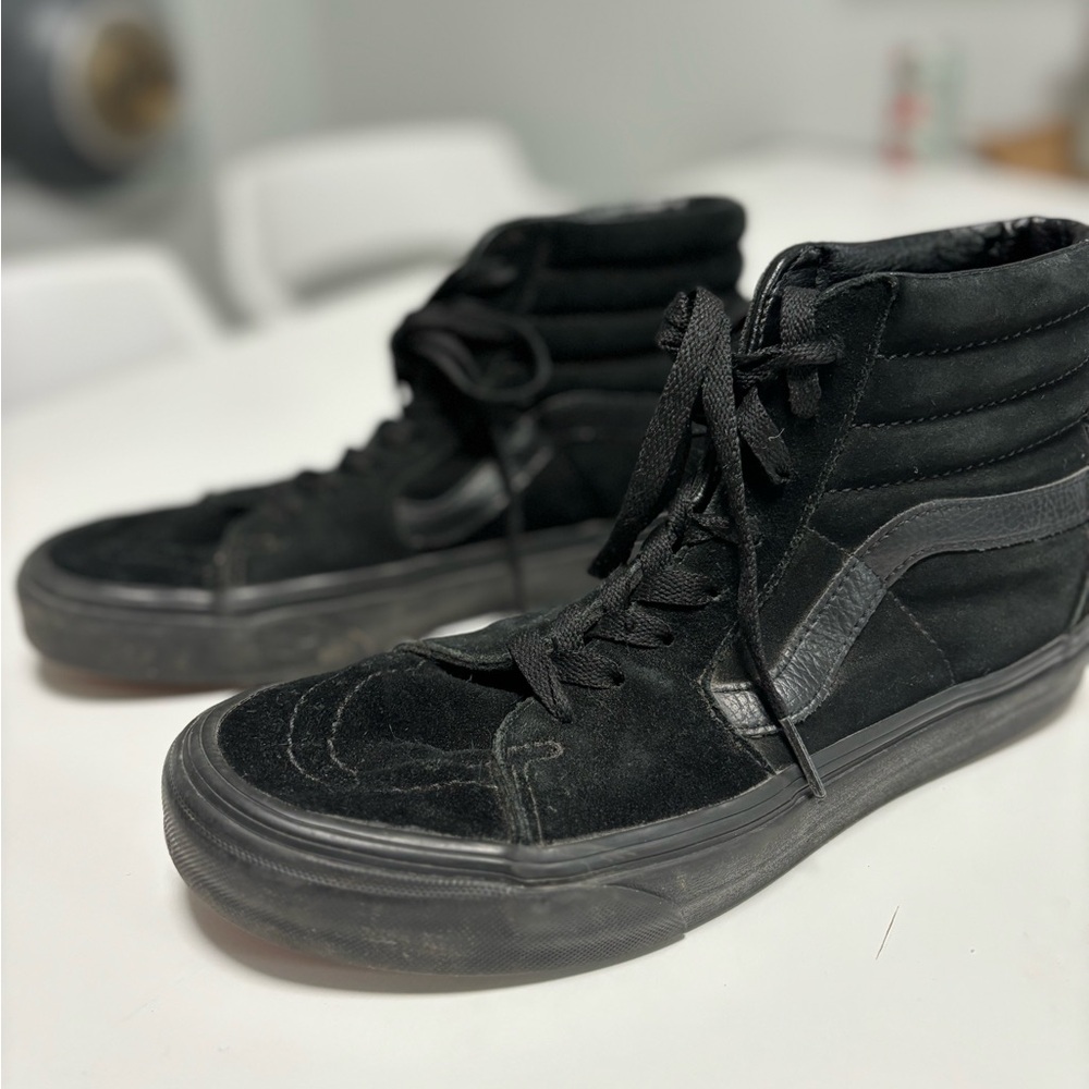 VANS Sk8-Hi Triple Black Canvas Hightop Sneakers Men 7/Women 8.5
